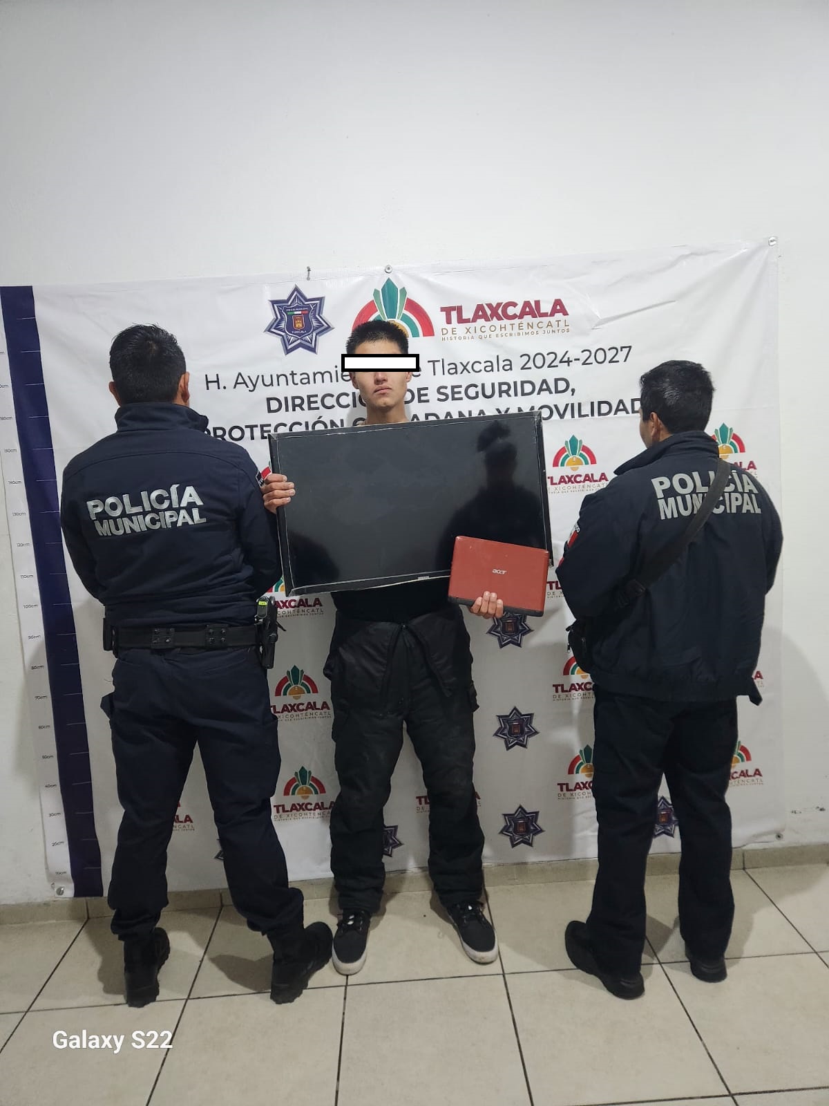 Detienen policías de Tlaxcala a presunto ladrón capturado por vecinos de Atempa